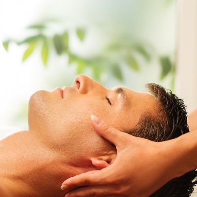 Female body Massage Parlour in Mumbai